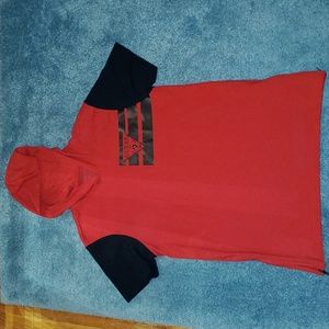 GUESS T-shirt with Hood: Men Size Medium
